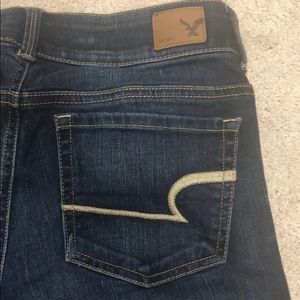 American Eagle Artist Crop